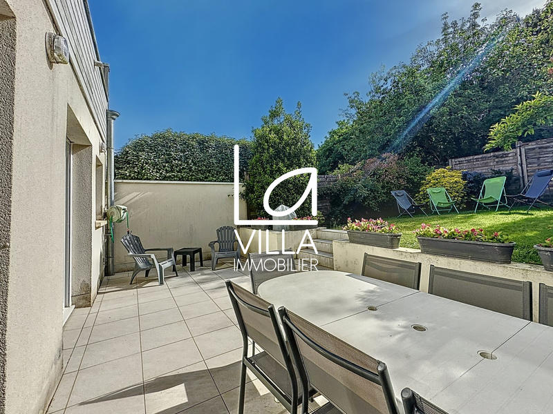 Maison traditionnelle - 130 m² - 5 pièces