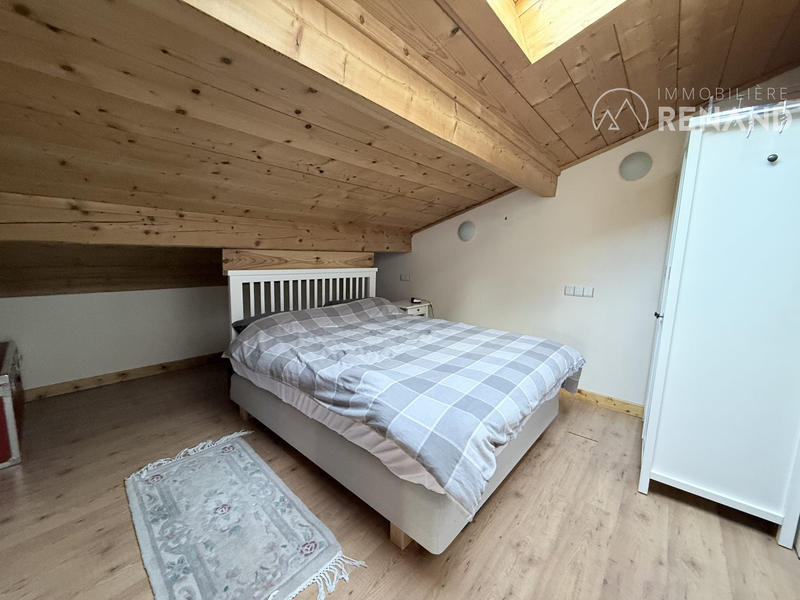 Loft - 140 m² - 5 pièces