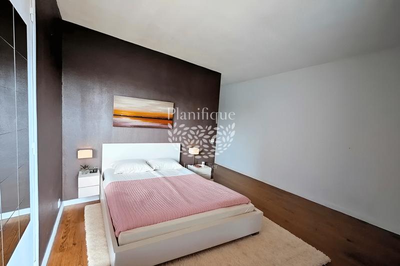 Appartement - 92 m² - 4 pièces