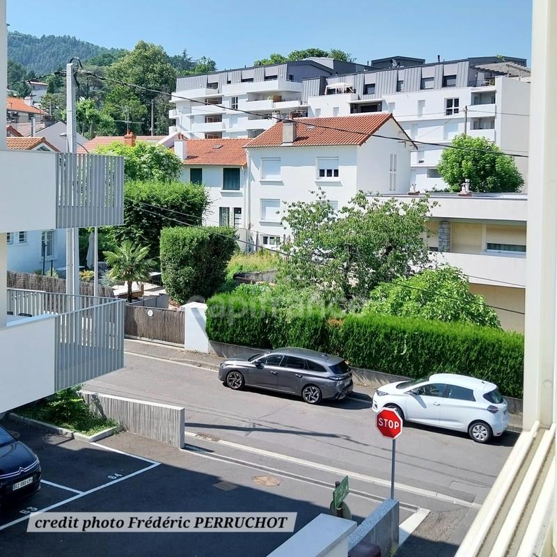 Appartement - 98 m² - 5 pièces