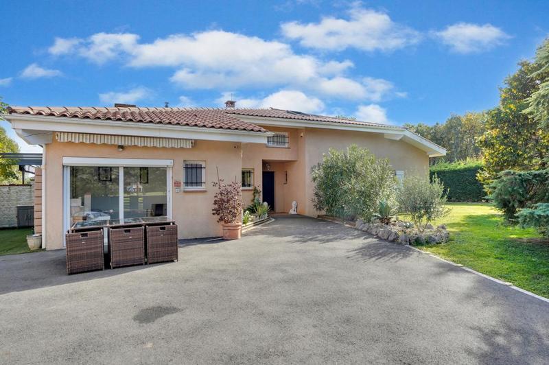 Maison - 195 m² - 7 pièces