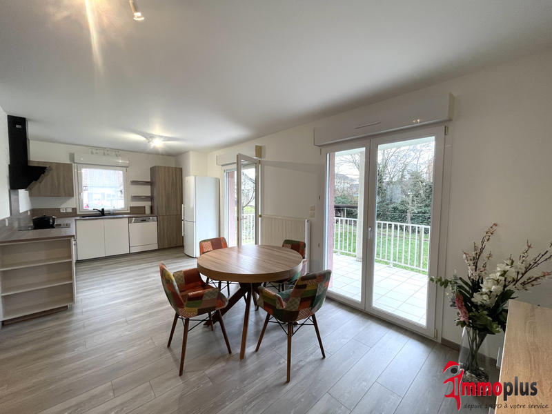 Appartement - 93 m² - 4 pièces