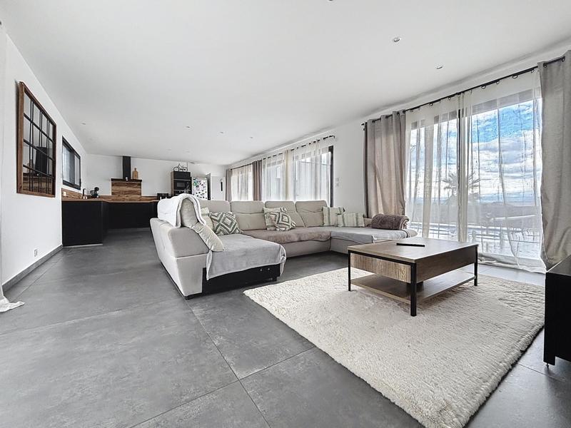 Maison - 164 m² - 7 pièces