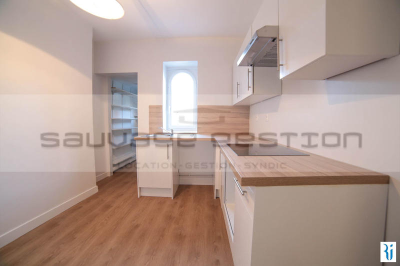 Appartement - 140 m² - 4 pièces