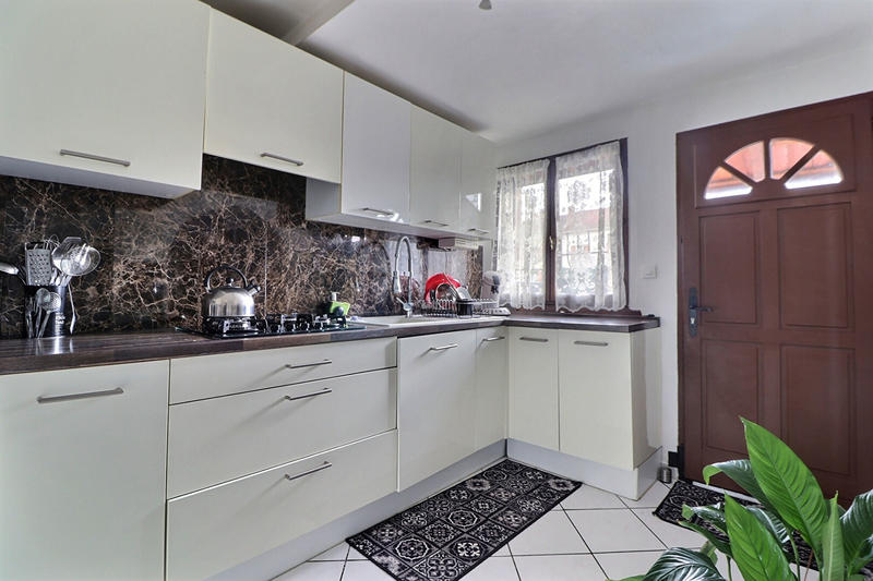 Maison - 86 m² - 5 pièces