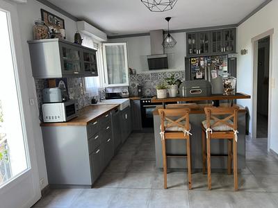 Maison - 167 m² - 7 pièces