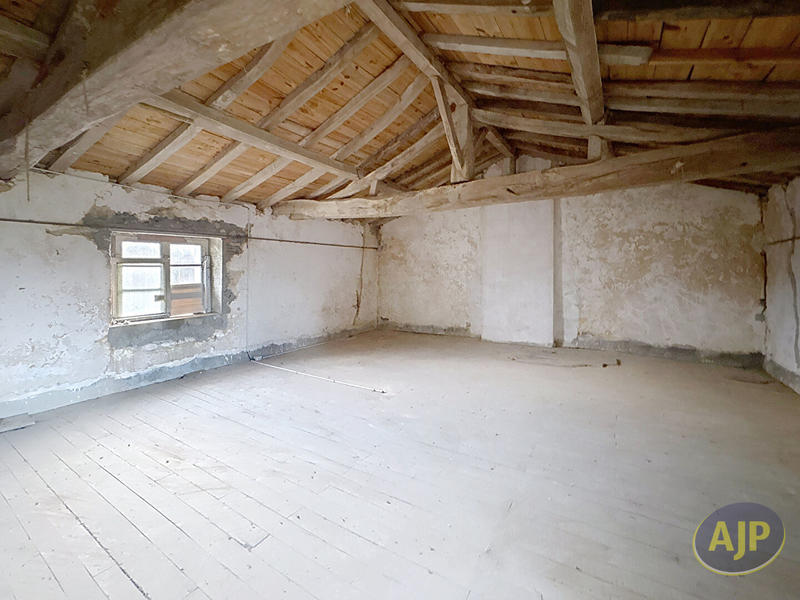 Maison - 90 m² - 6 pièces