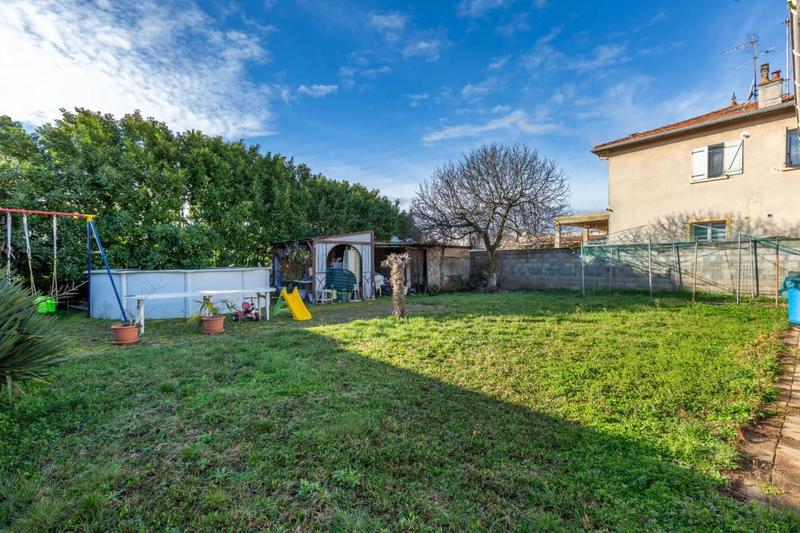 Maison - 104 m² - 5 pièces