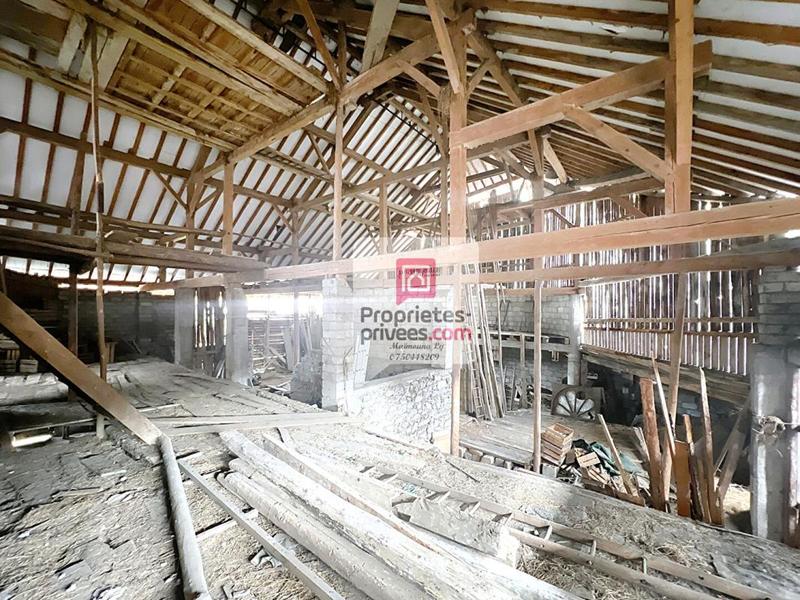 Grange - 600 m² - 7 pièces