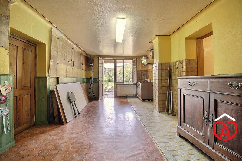 Maison traditionnelle - 111 m² - 5 pièces