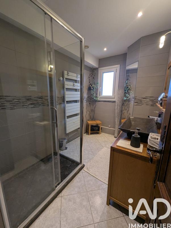 Maison - 110 m² - 4 pièces