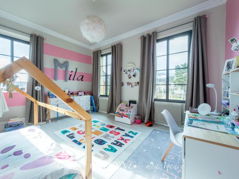 Maison - 421 m² - 11 pièces