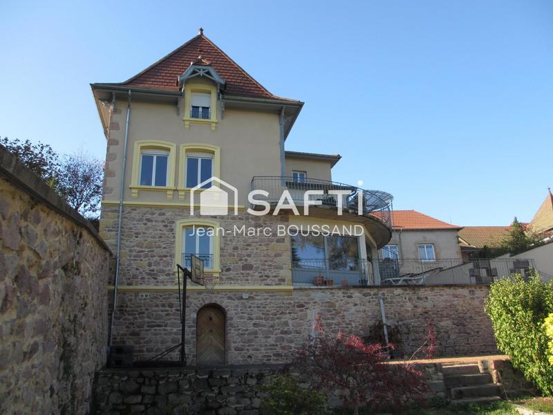 Maison de village - 270 m² - 9 pièces