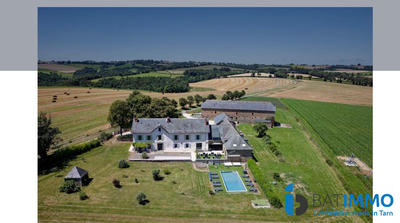 Maison - 820 m² - 18 pièces