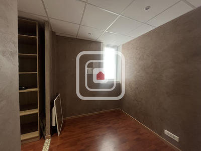 Appartement - 75 m² - 4 pièces