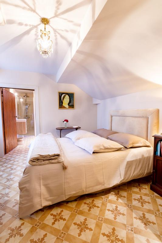 Maison - 295 m² - 10 pièces