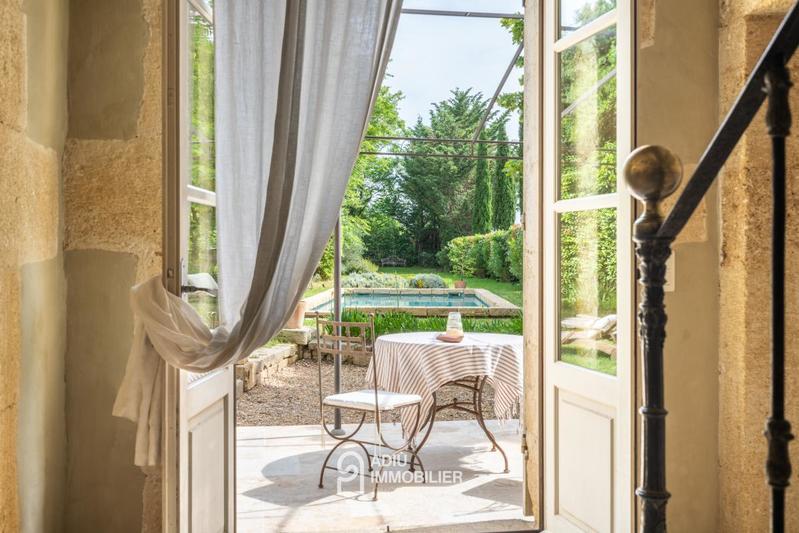 Mas - 300 m² - 7 pièces