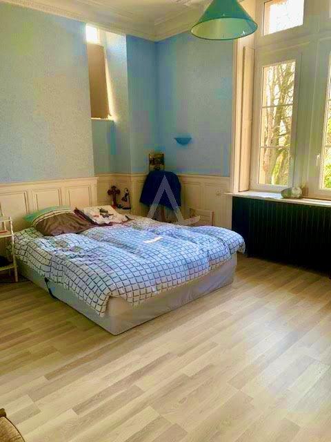 Château - 693 m² - 26 pièces