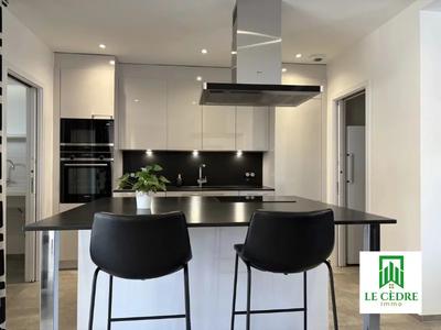 Maison - 158 m² - 6 pièces