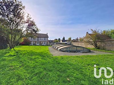 Maison - 214 m² - 10 pièces