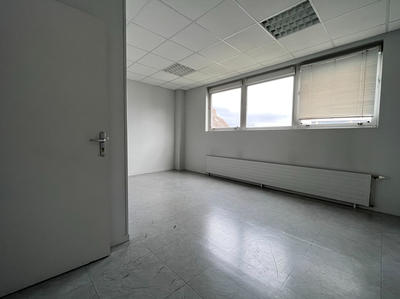 Bureau - 58 m²
