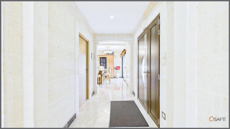 Maison - 101 m² - 6 pièces