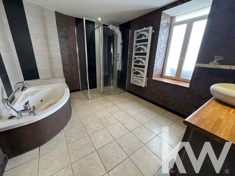 Maison - 111 m² - 5 pièces