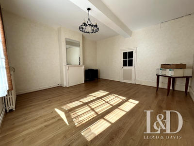 Maison ancienne - 199 m² - 7 pièces