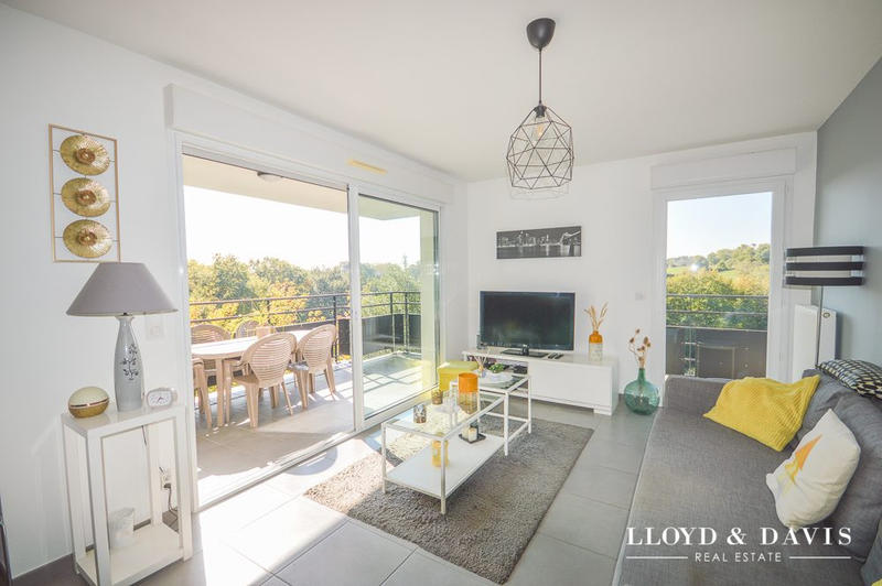 Appartement - 65 m² - 3 pièces