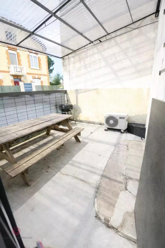 Appartement - 90 m² - 5 pièces