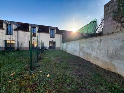 Maison - 82 m² - 4 pièces