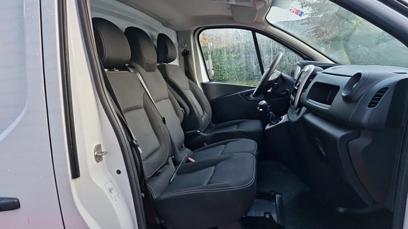 Renault Trafic Fourgon l1h1 1200 kg dci 120 grand confort
