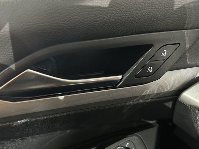 Volkswagen Golf VIII 2.0 Tdi Scr 150 Life 1st Dsg7