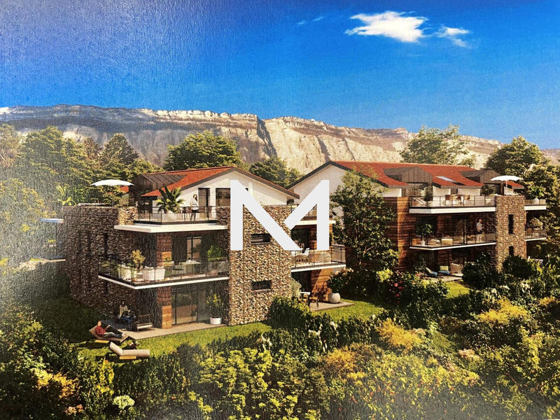 Appartement - 92 m² - 4 pièces