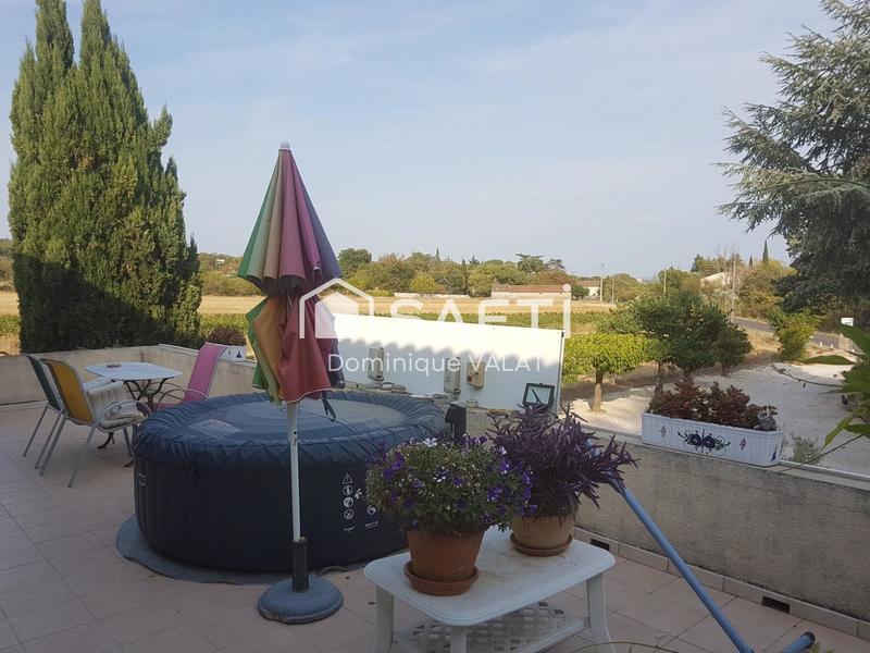 Maison - 230 m² - 7 pièces