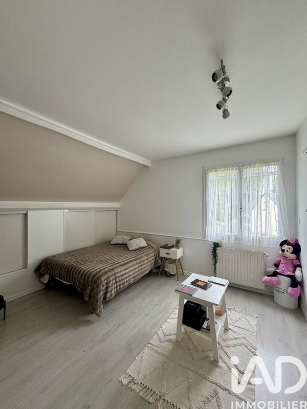 Maison - 167 m² - 8 pièces