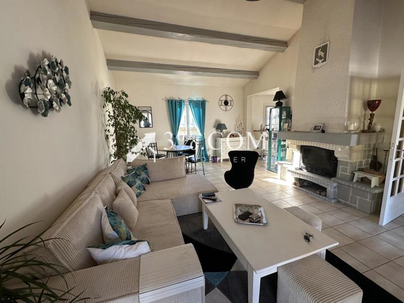 Maison - 98 m² - 5 pièces