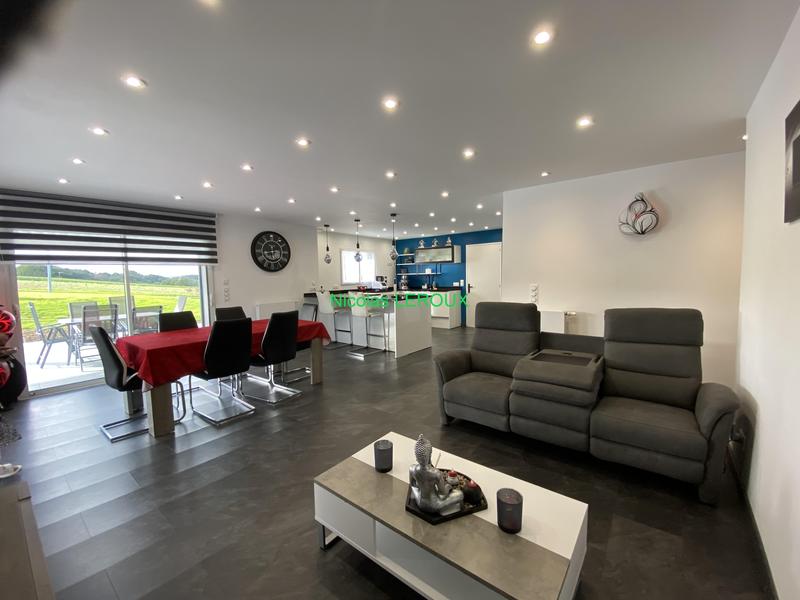 Maison - 89 m² - 5 pièces