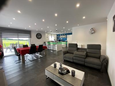 Maison - 89 m² - 5 pièces