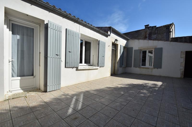 Maison de village - 93 m² - 4 pièces