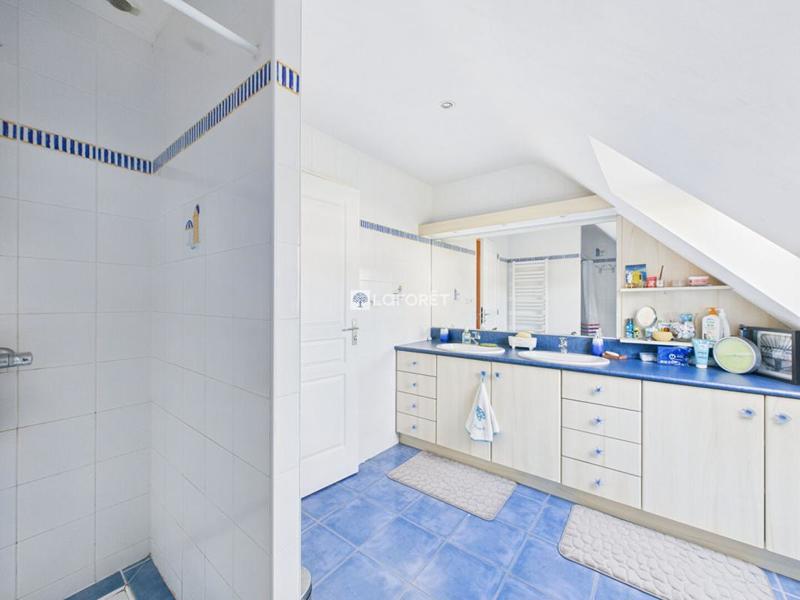 Maison - 163 m² - 7 pièces