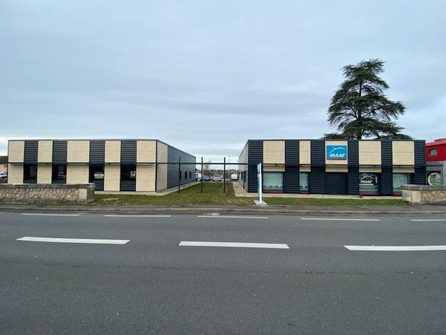 Local commercial - 235 m²