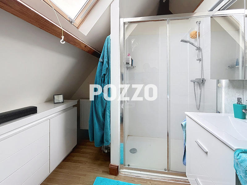 Maison - 175 m² - 7 pièces