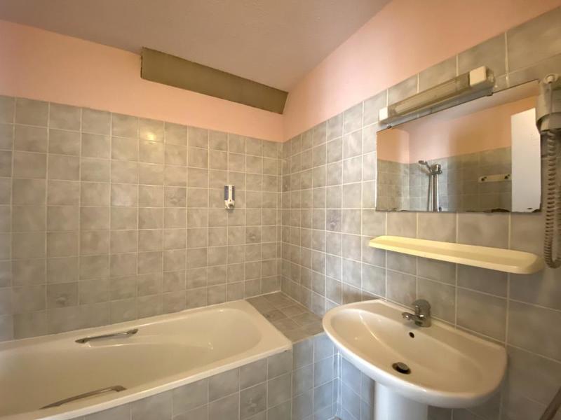 Maison - 725 m² - 24 pièces