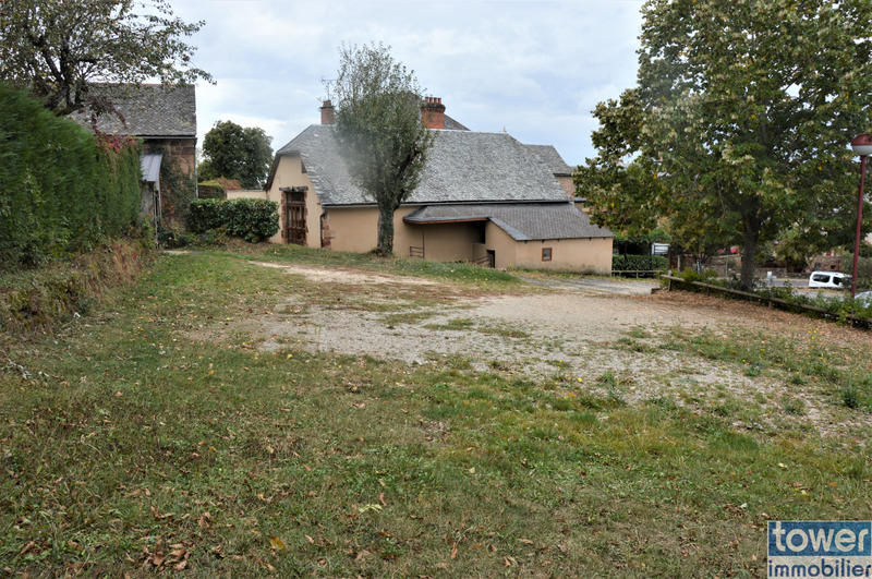 Maison - 300 m² - 13 pièces