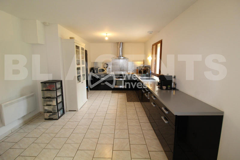 Maison - 121 m² - 6 pièces