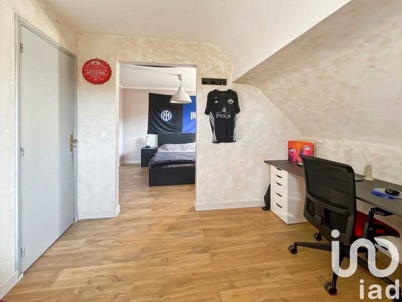 Maison - 200 m² - 8 pièces