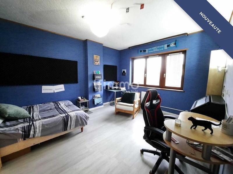 Maison - 211 m² - 7 pièces