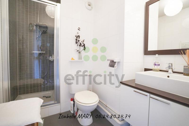 Appartement - 90 m² - 3 pièces