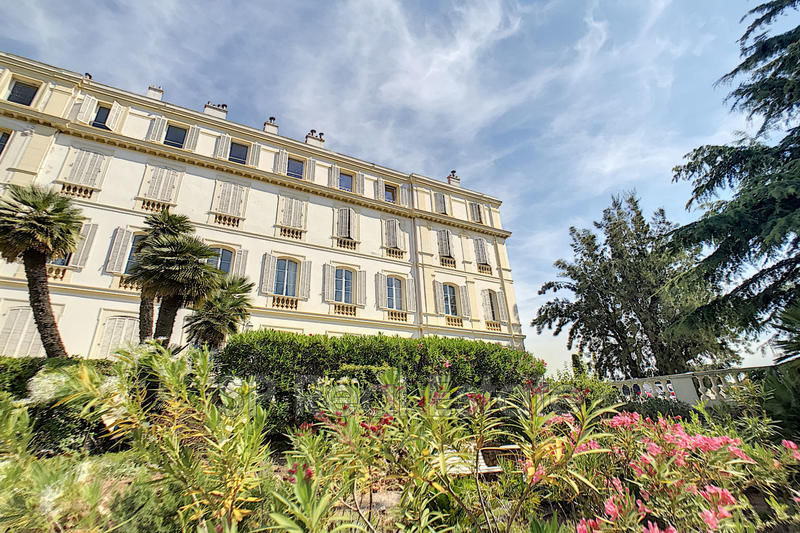 Appartement - 172 m² - 4 pièces